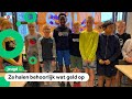 Kinderen dragen korte broek voor zieke klasgenoot