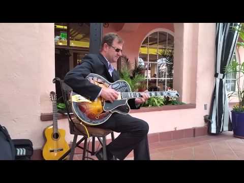 Evan Marks Live @ La Valencia