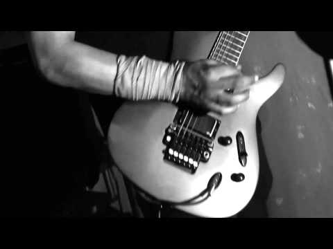 0017 CABINA DEL TERROR - CUERPOS MUTILADOS