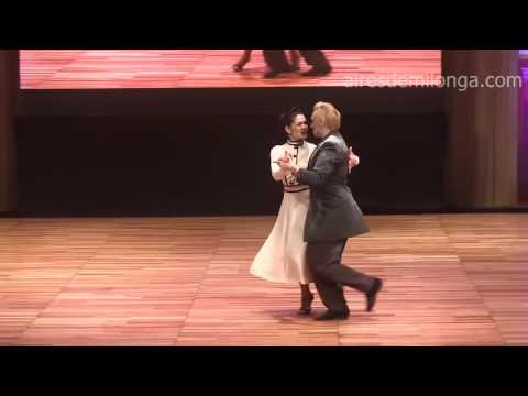 Balada para un loco - Hugo Mastrolorenzo y Agustina Vignau (with subtitles)