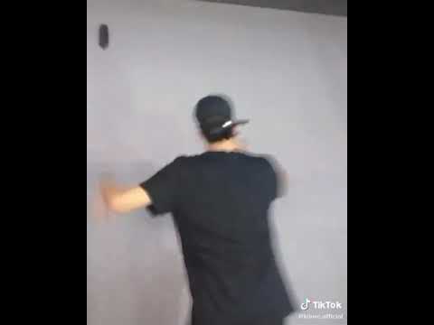 klinac X Elon - Korak Ispred