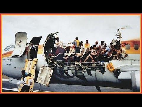 The Miracle Landing Of Aloha Airlines Flight 243 | Boeing 737 landing Without Rooftop