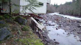 preview picture of video 'Lolo pass road one week after sandy river flood HD quality'