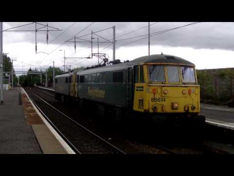 86614 & 86610 at Coatbridge Central. 19/06/15