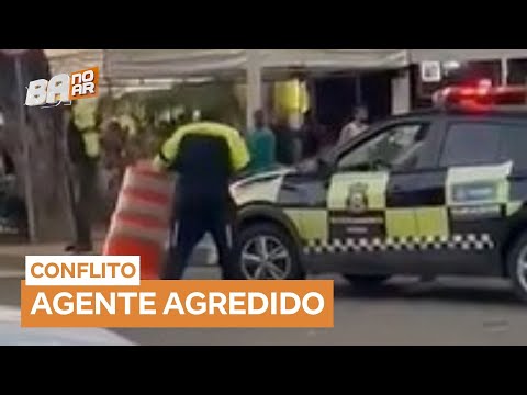 Homem agride agente da Transalvador no Porto da Barra (BA)