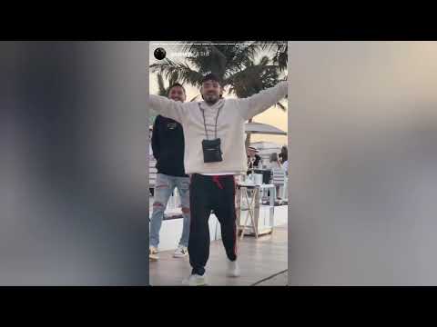 Capital Bra lässt sich in Dubai rasieren ( Instagram Story 05.02.2021