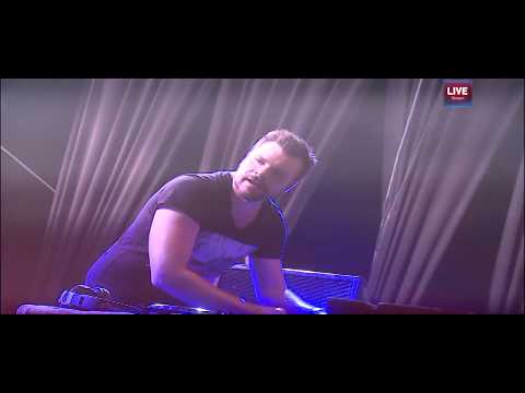 ATB & Porter Robinson feat. Urban Cone - Lionhearted (Arty Remix) (Live @ Darwin 2014)