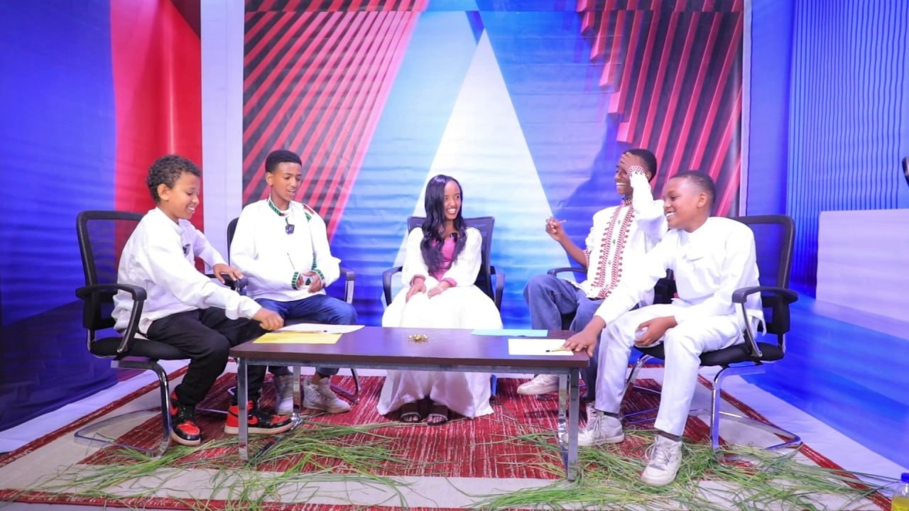 Ijoollee Kalaqa Teekinooloojiirratti bobba'anii jiran … !Guyyaa Ayyaanaa Nu eegaa !