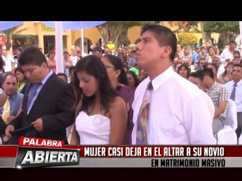 MUJER CASI DEJA EN EL ALTAR A SU NOVIO EN MATRIMONIO MASIVO