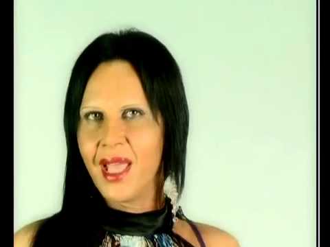 VALENTINA OK una donna al piano bar