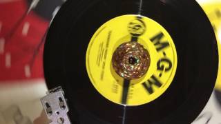 TENNESSEE HOUND DOG YODEL / MARVIN RAINWATER