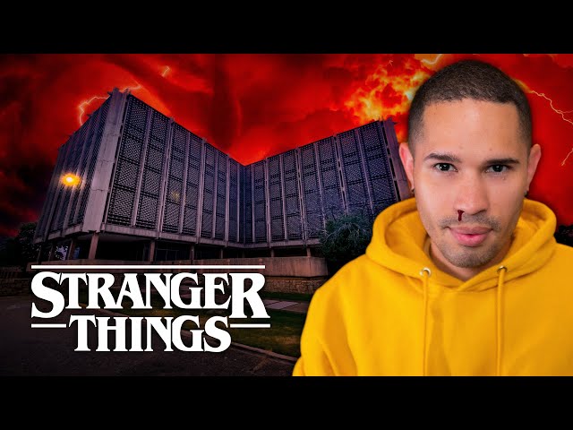 Vídeo relacionado con Stranger Things Hawkins High Logo Oficialmente Autorizado Sudadera con Capucha