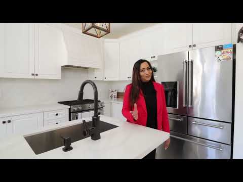 STUNNINGLY BEAUTYFULL DETACHED HOME FOR SALE; 14 OXENDON ROAD, BR, CALL AT 647 678 0077