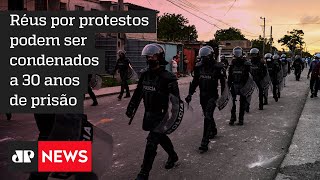Cuba aprofunda repressão com julgamentos em massa