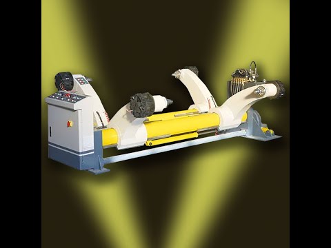 Wymiana roli papieru w linii do produkcji tektury