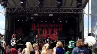 Monsters of Rock Cruise 2013 - Dangerous Toys &quot;Give Me No Lip&quot;