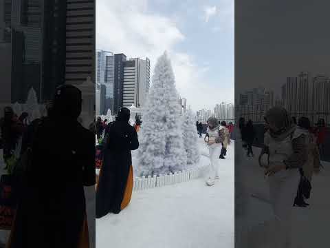 White Christmas in Lai chi kok exit D2 #laichikok