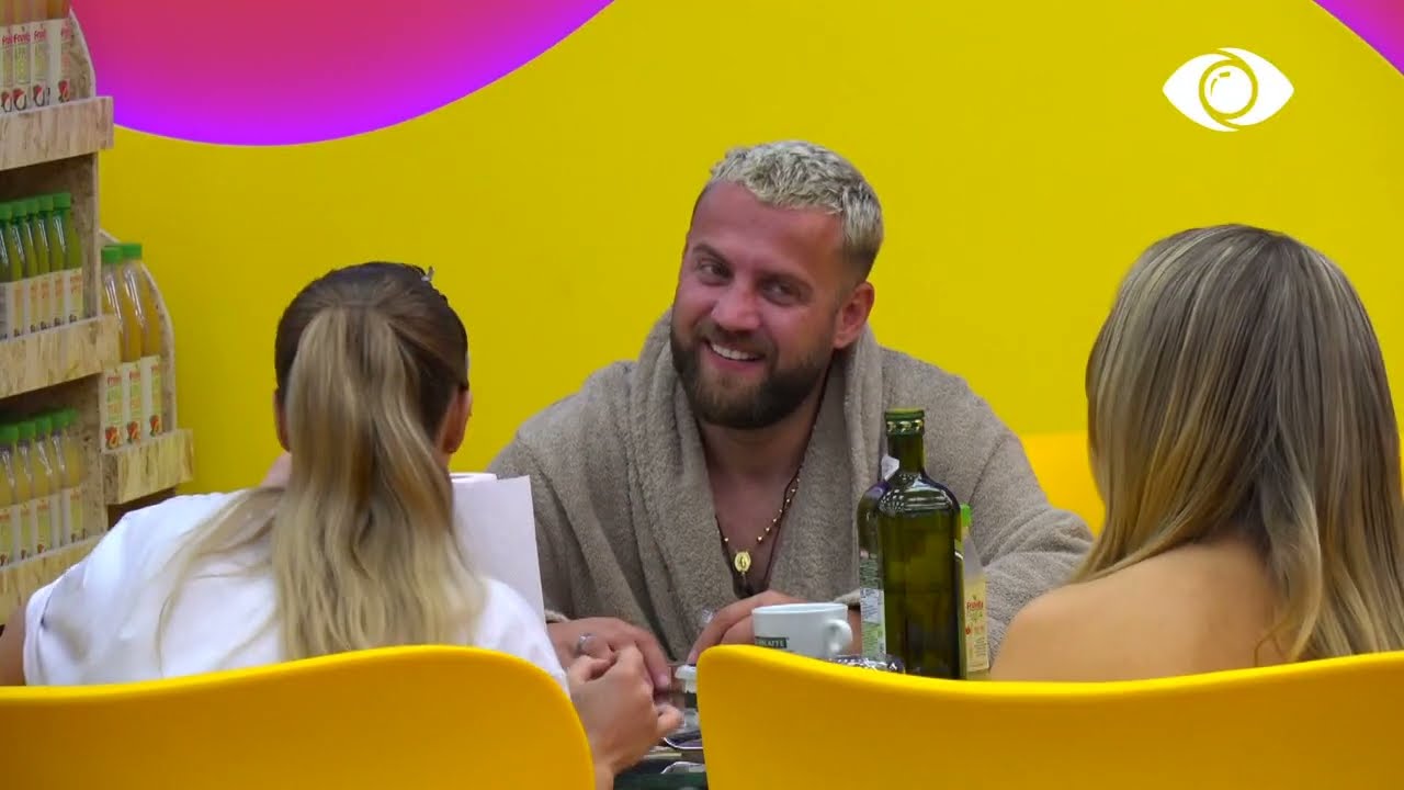 “Sa kohë keni që putheni?”/ Antoneta vihet në siklet nga batutat e banorëve