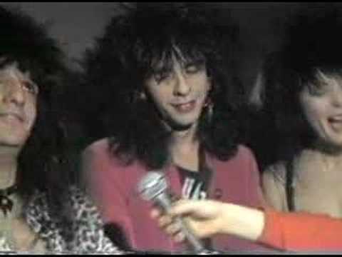 Smash Gladys interviewed by Mary Taylor