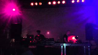 Metro Area - Caught Up (Live @ Trouw, 29-07-13)