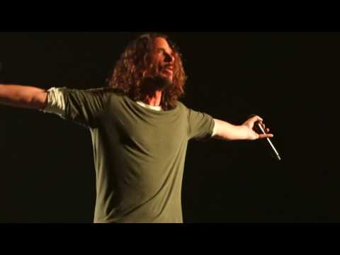 Temple of the Dog - Pushin Forward Back – Live in San Francisco