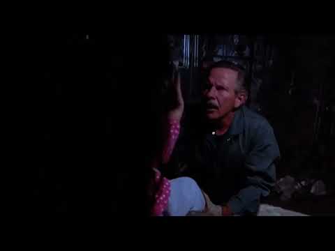 Halloween 5 (1989) Michael stalks Jamie