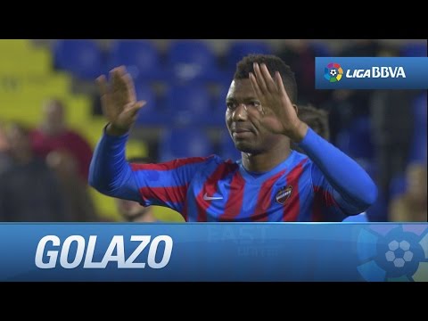 Golazo de Uche de cabeza (1-2) en el Levante UD - Sevilla FC
