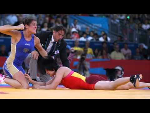 Olympics Wrestling  Natalia Vorobieva Battles to 72kg Gold
