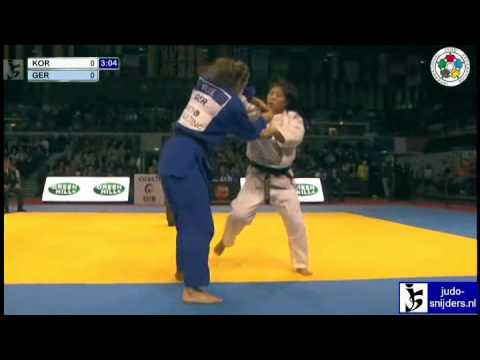 Gyeong-Mi Jeong (KOR) - Annika Heise (GER) [-78kg]