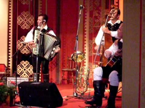 Ans. Zupan - Ne gremo na drug planet         -Live