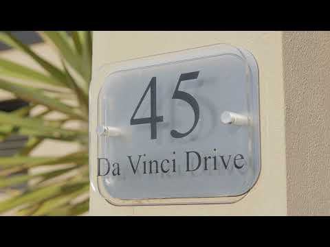 45 Da Vinci Drive, Tapping