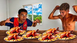 BRUTINHO INVADIU A GRANJA DO LEVI E PEGOU TODAS GALINHAS