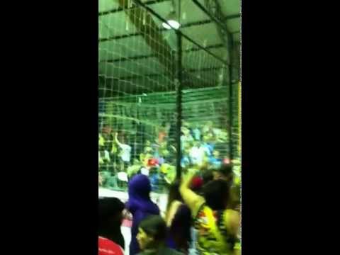 Invadindo o ginásio Economíadas 2012 HD