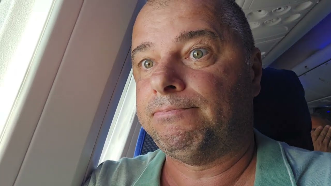 La un pas de o catastrofă aviatica. Ce faci când ți se strică avionul deasupra Oceanului Pacific