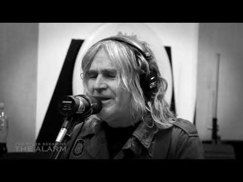 Marching On - The Alarm (MacDonaldPeters)