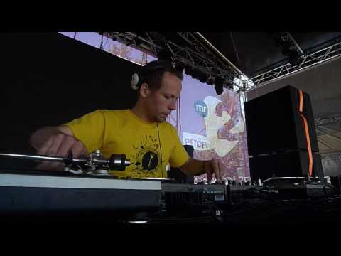 DJ Clairvo @ MR2-MOL Stage of Balaton Sound festival, 2010