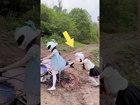 Ella es una motociclista fracasada☹️ #shortvideo