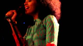 Solange live @ Bowery ballroom [somethings never seem to fucking work]
