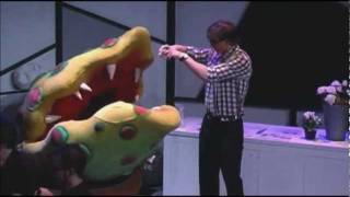 Little Shop of Horrors - Voer Me