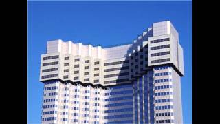 This new way to "demolish" (the word sounds a bit too crude for such a sophisticated practice like this) buildings was discovered in Japan. Read more about it 