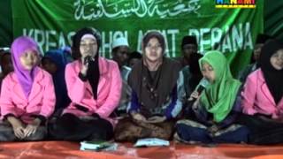 preview picture of video 'Kreasi Sholawat Rebana Jami'atus Syalafiah - Bologarang - Purwodadi 2015'