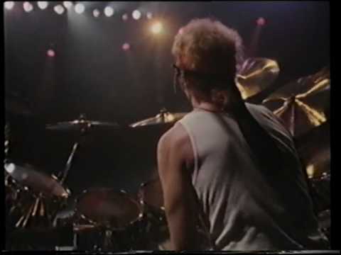 Saxon - Crusader (live '86)