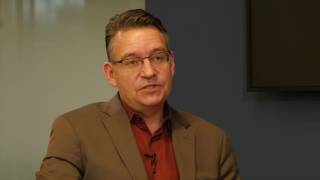 Course Design and Orienting Students with the "V Model"