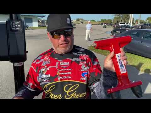 Major League Fishing Pro Brett Hite reviews the DD26 Fishing Mean Mount Mercury 4 stroke Motor Tote