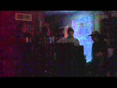 HOME TOWN DJS (X-CesS)  Dropping Proxy - Cypher (Vakkuum Remix) + Vakkuum - Static