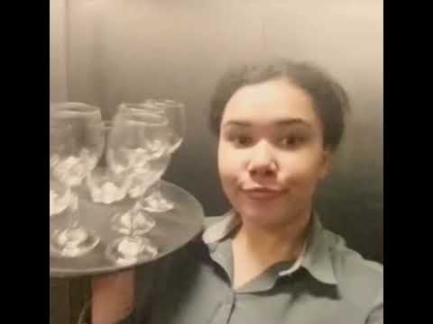 Look at me I’m holding a tray like a boss