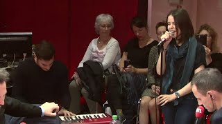 Marina kaye chante &quot;Something&quot; dans A La bonne Heure