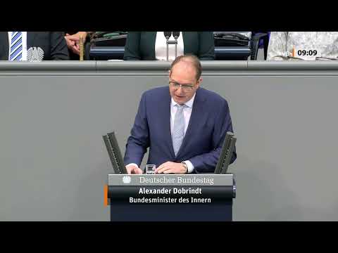 Innenminister Dobrindt will Migrationspolitik verschärfen