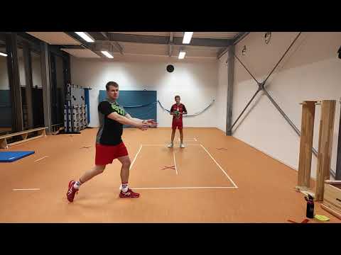 Hüpfen und Springen bis zum 1gegen1 für E-Jugendliche Woche 3.2