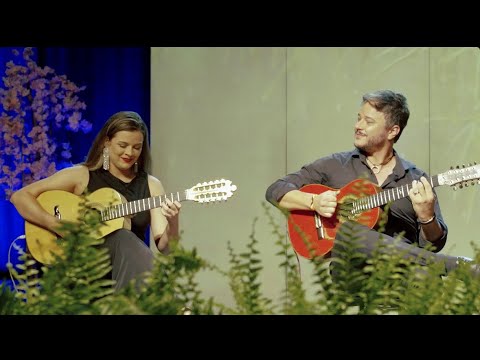 Arnaldo Freitas e Carol Viola-Pagodes de viola